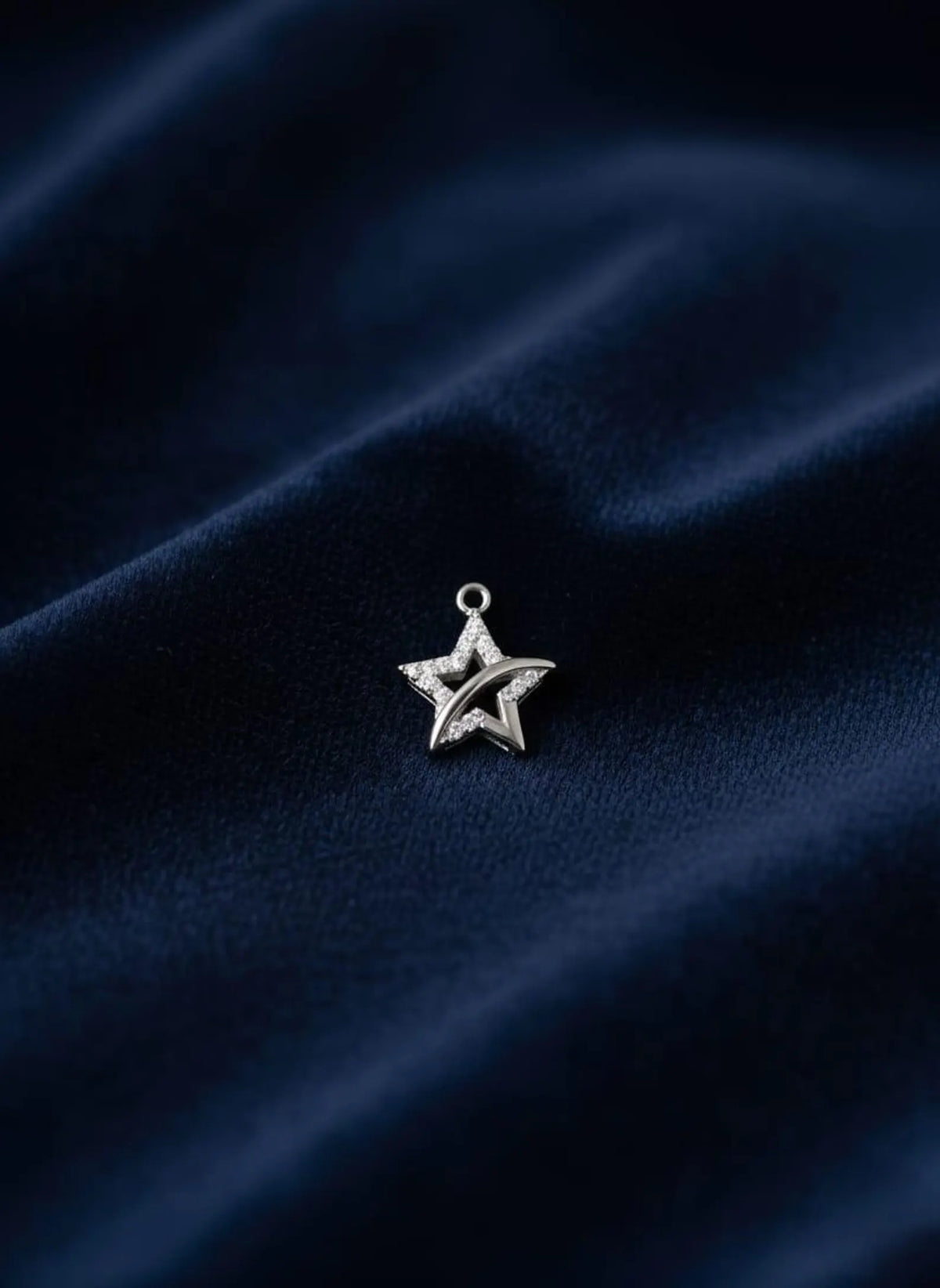Silvara Star Motif With Layered Structure 925 Sterling Silver Pendant With Chain